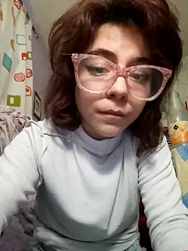 Snapshot of queencobra18_ chatting on 11-21-25, 04:00 queencobra18 online show from 11-21-25, 04:00