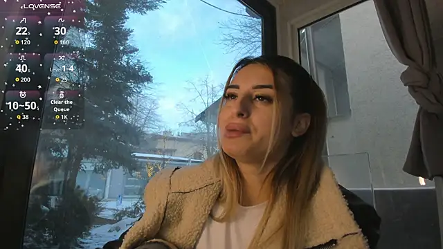 Ella Vee online show from 01-15-26, 06:17