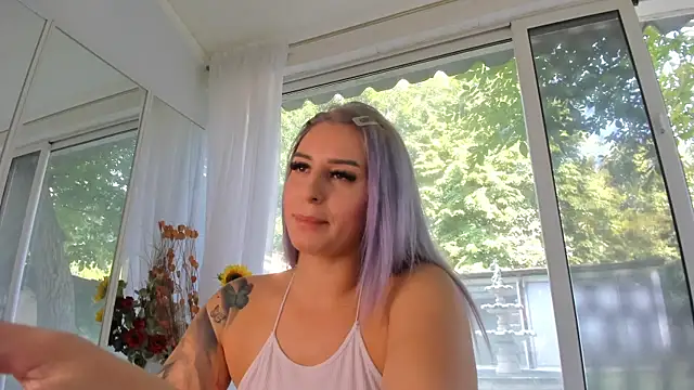 Ella Vee online show from 07-19-26, 07:06