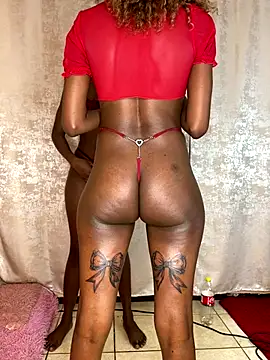 Snapshot of Melanin2002 chatting on 09-17-25, 08:11 Melanin2002 online show from 09-17-25, 08:11