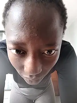 Snapshot of Melanin2002 chatting on 05-21-26, 11:29 Melanin2002 online show from 05-21-26, 11:29