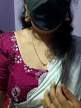 luci-queen online show from 09-26-25, 06:09