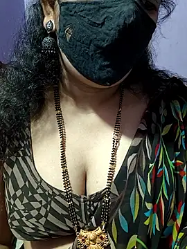 luci-queen online show from 10-12-25, 06:26