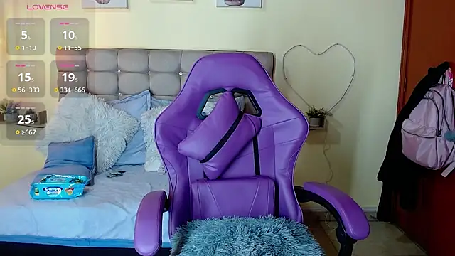  naomi s online show from 07-12-26, 01:56