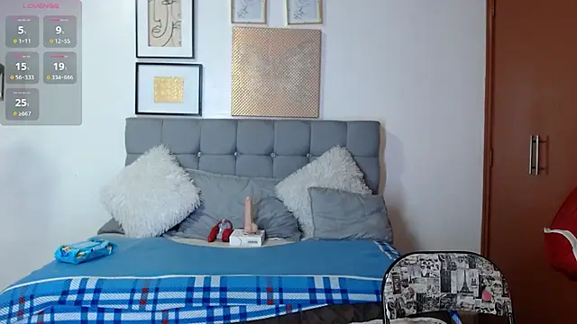  naomi s online show from 10-21-25, 01:43