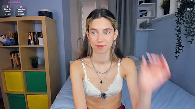 Snapshot of AntonettaTarring chatting on 10-11-25, 07:42 AntonettaTarring online show from 10-11-25, 07:42