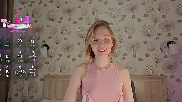 Snapshot of ameliamurrr chatting on 10-12-25, 08:37 ameliamurrr online show from 10-12-25, 08:37