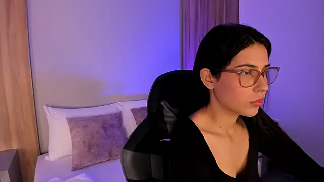 desireee  online show from 11-04-25, 12:20