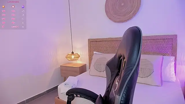 desireee  online show from 03-31-26, 12:18