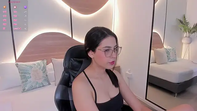 desireee  online show from 12-18-25, 11:47