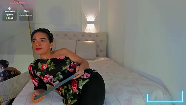 charlotte dante212 online show from 07-11-26, 03:40