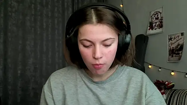 CutieAnny online show from 01-12-26, 06:09