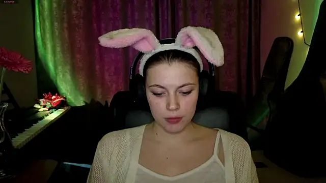 CutieAnny online show from 03-24-26, 07:25