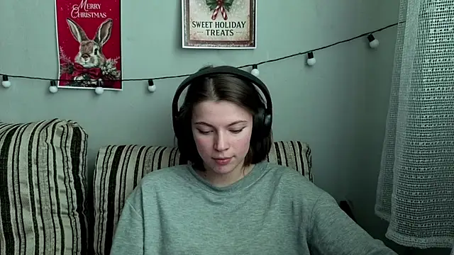 Snapshot of CutieAnny chatting on 01-19-26, 08:18 CutieAnny online show from 01-19-26, 08:18