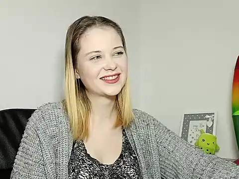 LydiaYoung online show from 10-07-25, 06:09