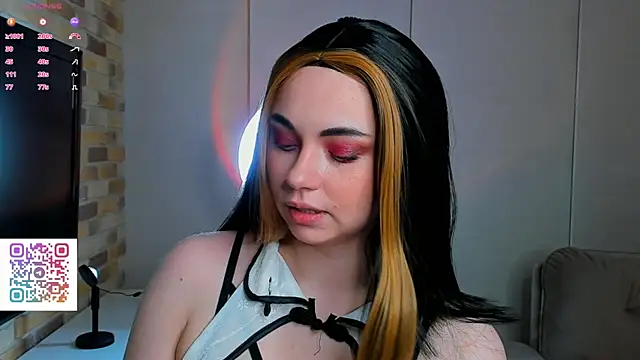 Snapshot of EvaBlimey chatting on 09-21-25, 05:12 EvaBlimey online show from 09-21-25, 05:12