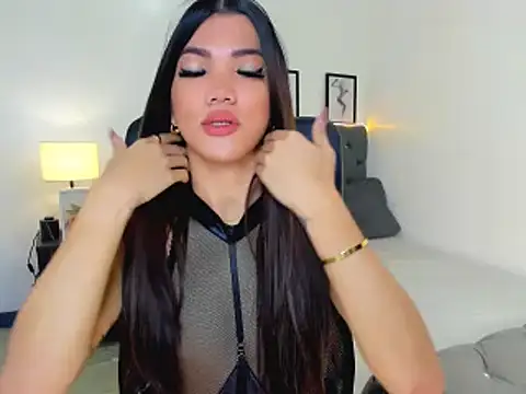 CassieSommereux online show from 11-27-25, 10:21