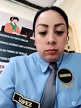 Snapshot of CRISTAL__11 chatting on 10-21-25, 01:32 CRISTAL 11 online show from 10-21-25, 01:32