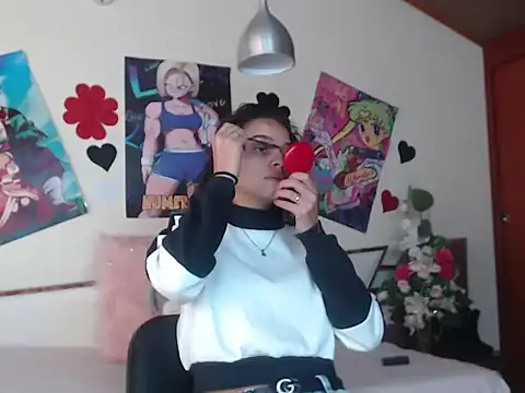 Skylovershot online show from 01-06-26, 01:37