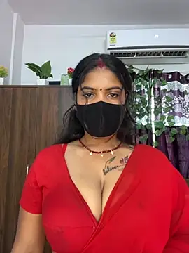 Snapshot of V-Hot-Sweti chatting on 10-27-25, 09:21 V-Hot-Sweti online show from 10-27-25, 09:21