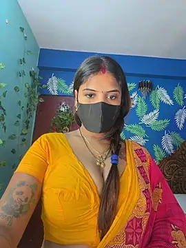 Snapshot of V-Hot-Sweti chatting on 04-30-26, 10:11 V-Hot-Sweti online show from 04-30-26, 10:11