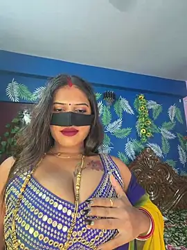 Snapshot of V-Hot-Sweti chatting on 07-26-26, 07:37 V-Hot-Sweti online show from 07-26-26, 07:37