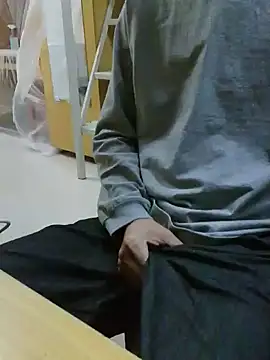 Snapshot of Sza_0515 chatting on 01-14-26, 01:15 Sza 0515 online show from 01-14-26, 01:15