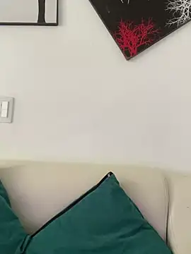 zaracollins01 online show from 09-18-25, 06:33