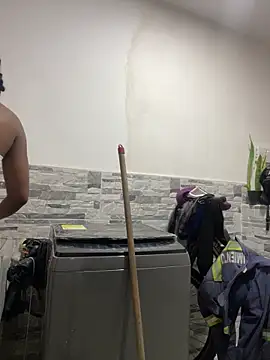 zaracollins01 online show from 09-28-25, 05:42