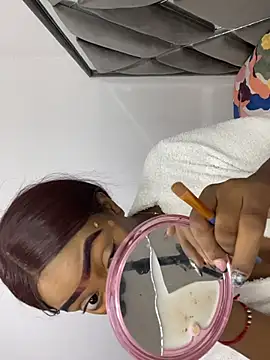 zaracollins01 online show from 03-26-26, 07:23