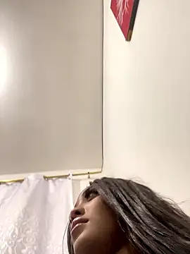 zaracollins01 online show from 01-09-26, 03:35