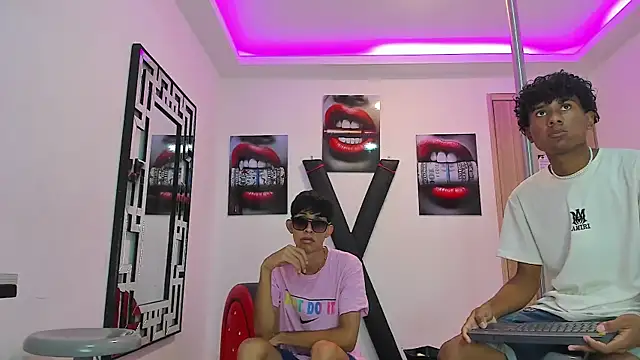 LONDON BOYS1 online show from 09-12-25, 07:19