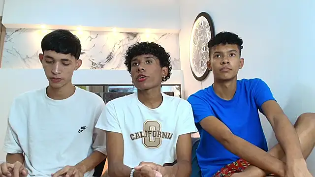 LONDON BOYS1 online show from 10-05-25, 01:18