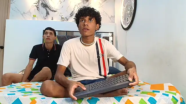 LONDON BOYS1 online show from 10-10-25, 01:17