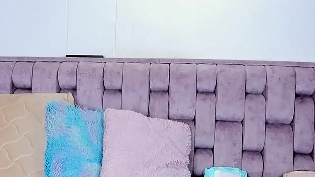 Alexa-Hunter online show from 04-13-26, 10:58