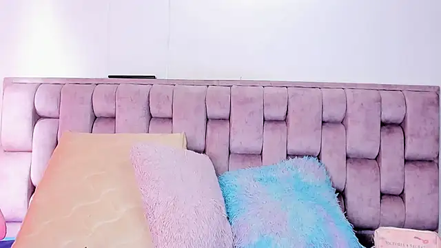 Alexa-Hunter online show from 03-28-26, 06:53