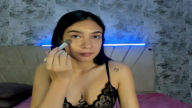 Snapshot of violet_77711 chatting on 10-10-25, 11:22 violet 77711 online show from 10-10-25, 11:22