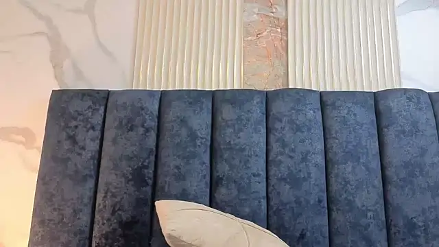 yunkeyc online show from 11-23-25, 02:38