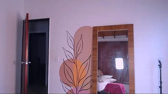 dakota leen online show from 11-07-25, 09:41