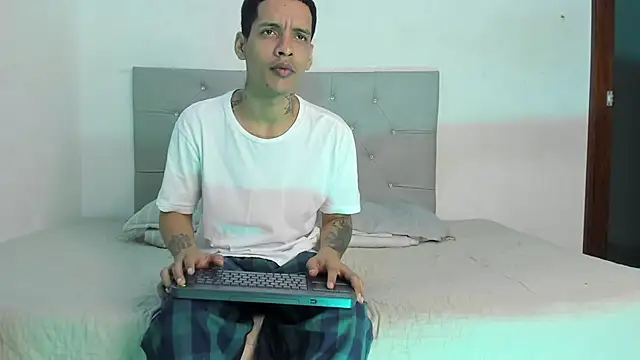 twinkDuohot online show from 12-17-25, 02:38