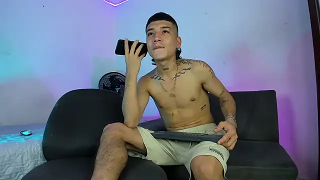 twinkDuohot online show from 05-01-26, 07:41