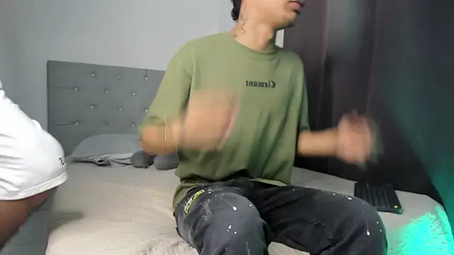 twinkDuohot online show from 12-04-25, 06:01