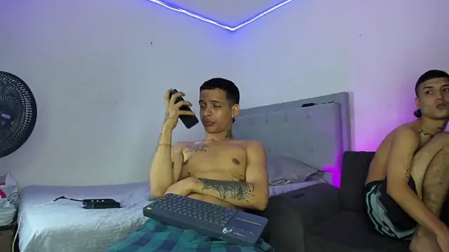 twinkDuohot online show from 05-15-26, 11:03