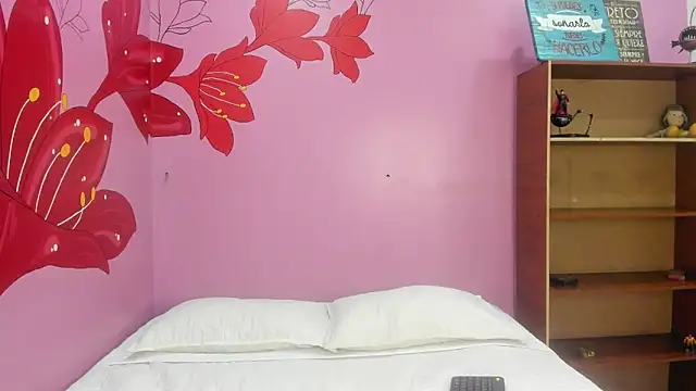 ValentinaLuxee online show from 10-06-25, 08:09