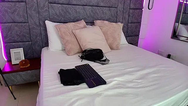 alaska  williams   online show from 09-09-25, 12:58