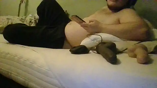 Snapshot of HornyCrowBird chatting on 04-04-26, 08:59 HornyCrowBird online show from 04-04-26, 08:59
