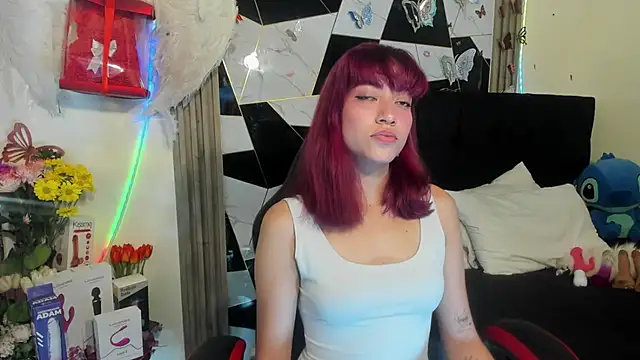 Snapshot of sophia_arevalo chatting on 05-14-26, 03:58 sophia arevalo online show from 05-14-26, 03:58