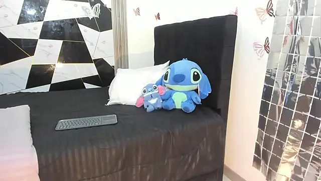 sophia arevalo online show from 03-15-26, 03:13