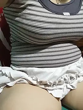 Snapshot of Tasu774 chatting on 06-02-26, 10:26 Tasu774 online show from 06-02-26, 10:26