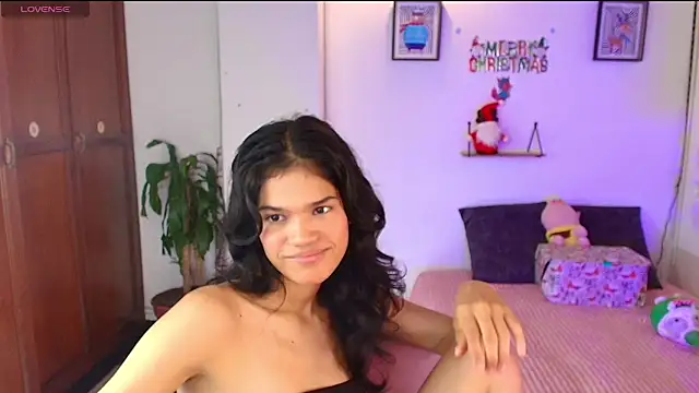 emycarver09 online show from 12-02-25, 01:24